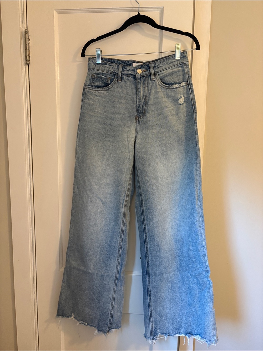 High-Rise Light Wash Wide-Leg Women's Jeans